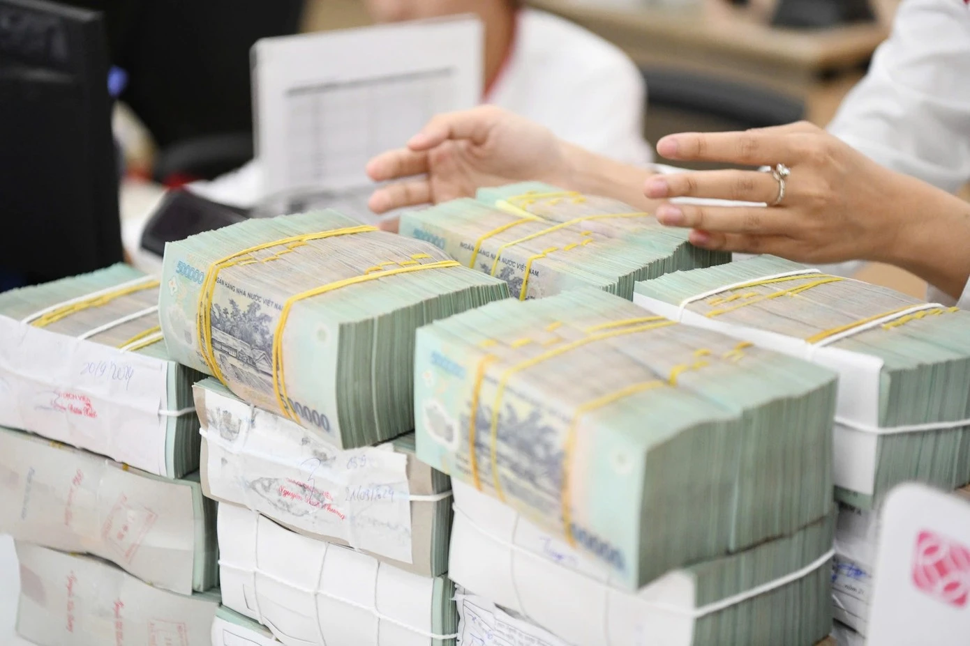 Dành nguồn thực hiện điều chỉnh tiền lương, lương hưu, phụ cấp. (Ảnh minh họa)