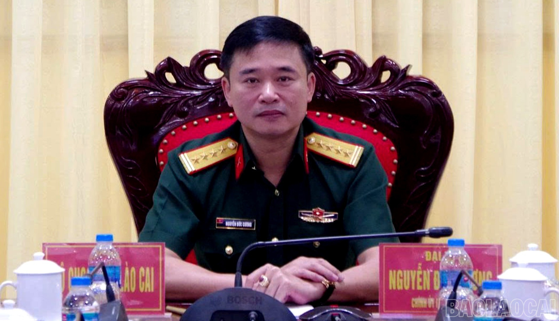 Đại tá Nguyễn Đức Cương - Phó Bí thư Thường trực Đảng ủy Quân sự tỉnh, Chính ủy Bộ Chỉ huy Quân sự tỉnh chủ trì hội nghị tại điểm cầu tỉnh Lào Cai. Đại tá Nguyễn Đức Cương - Phó Bí thư Thường trực Đảng ủy Quân sự tỉnh, Chính ủy Bộ Chỉ huy Quân sự tỉnh chủ trì hội nghị tại điểm cầu tỉnh Lào Cai.