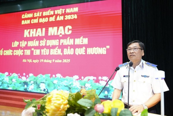 Thiếu tướng Trần Văn Xuân phát biểu khai mạc lớp tập huấn. Thiếu tướng Trần Văn Xuân phát biểu khai mạc lớp tập huấn.