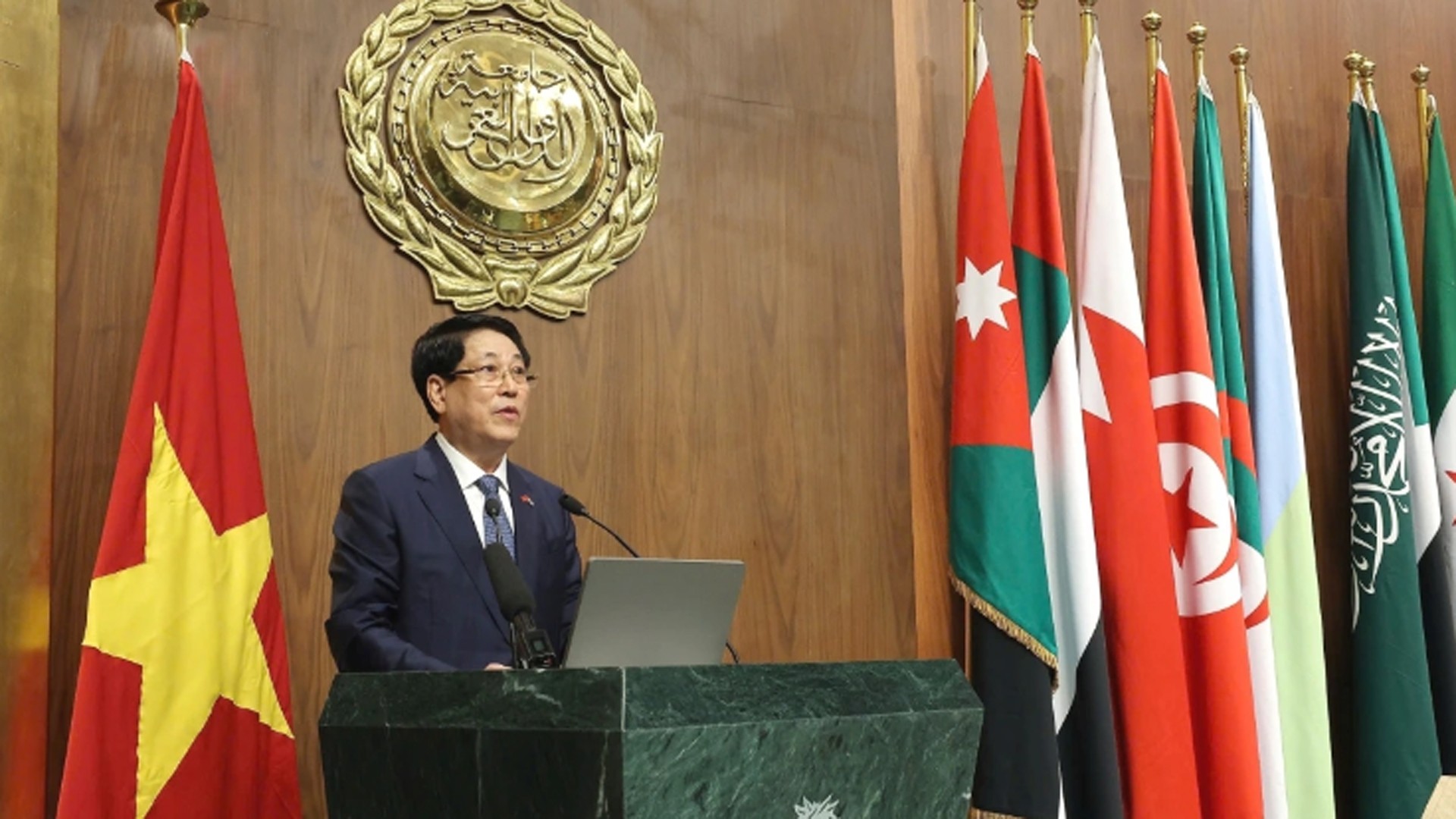 Chủ tịch nước Lương Cường phát biểu chính sách tại Liên đoàn Arab tại thủ đô Cairo. 4-8-ctn2.jpg