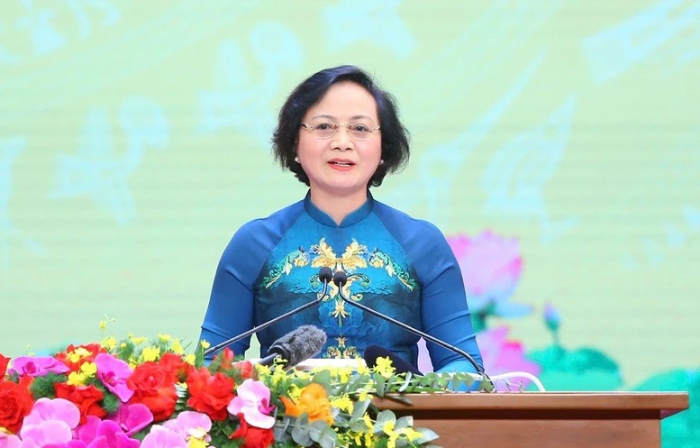 Bộ Nội vụ Phạm Thị Thanh Trà phát biểu tại cuộc gặp mặt.