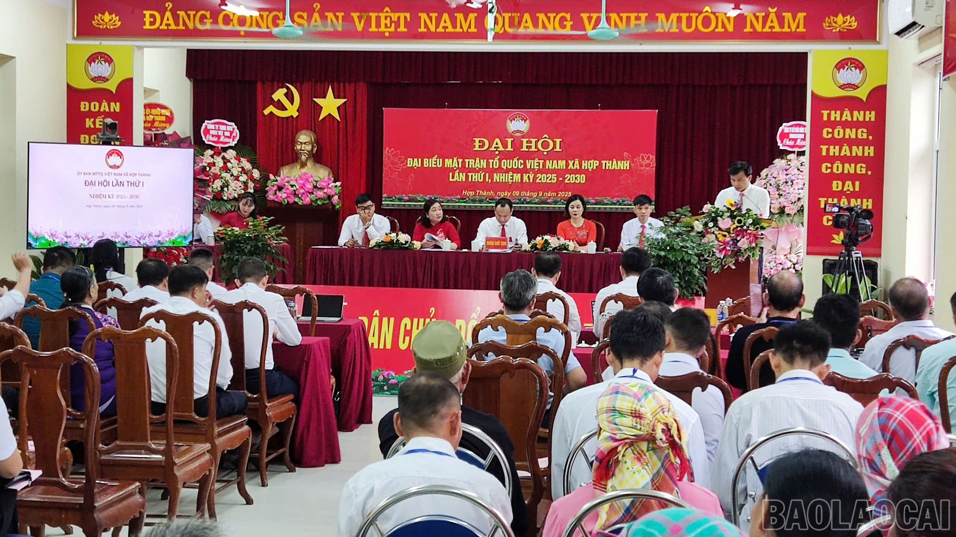 Quang cảnh đại hội. baolaocai-br_9-9-hop-thanh1.jpg