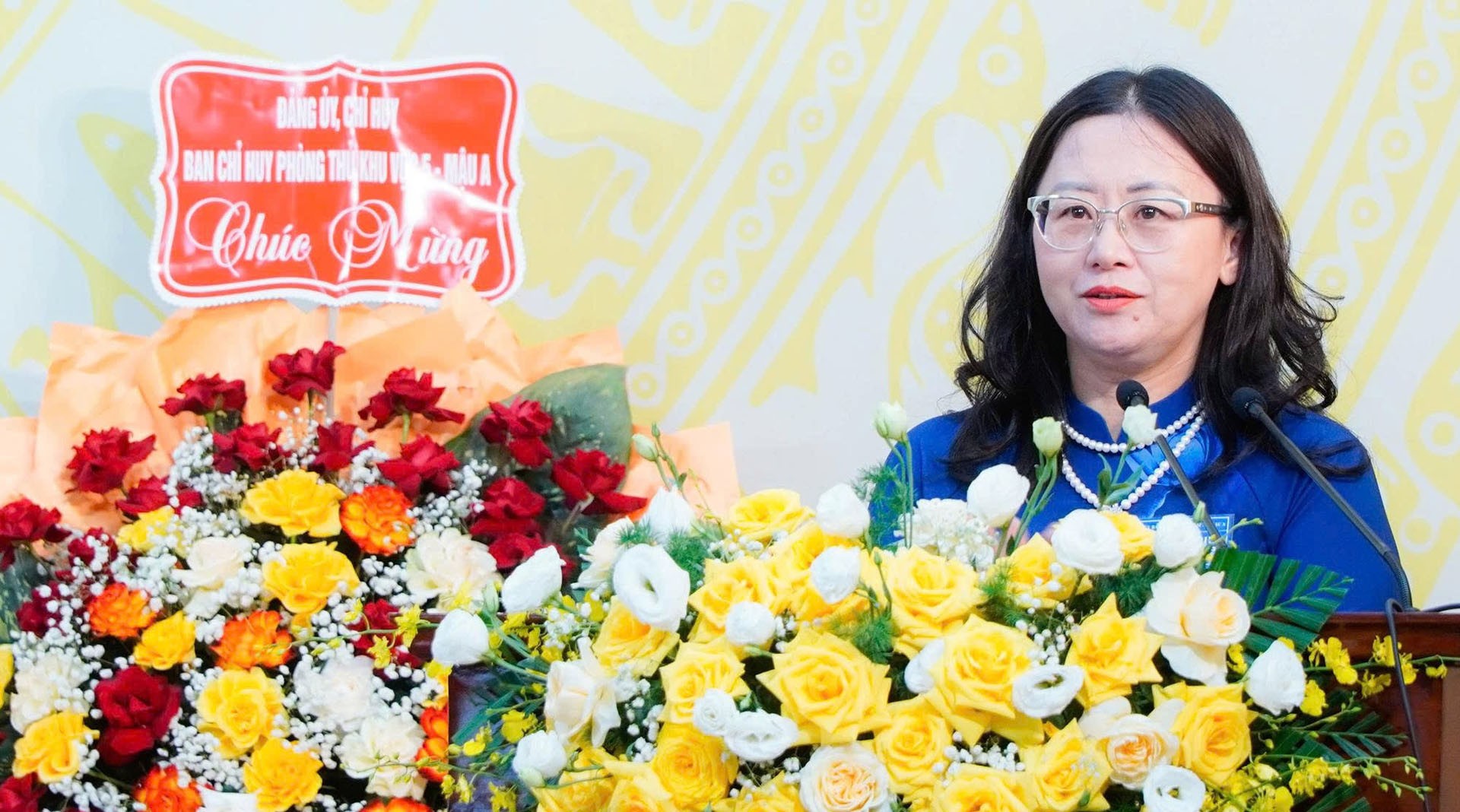 Đồng chí Giàng Thị Dung - Phó Bí thư Tỉnh ủy, Chủ tịch Ủy ban MTTQ Việt Nam tỉnh phát biểu chỉ đạo Đại hội. 29-8-ba-dung11.jpg