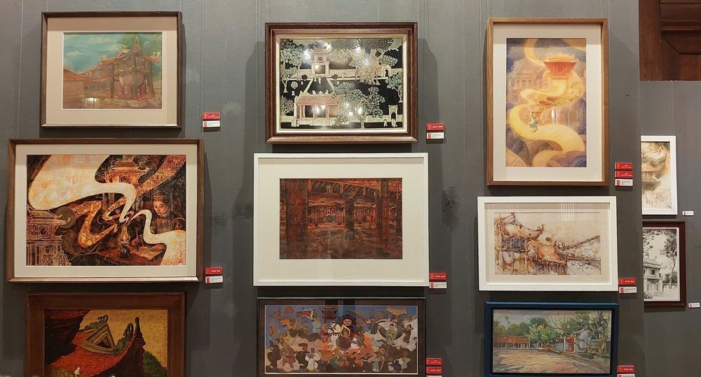 Các tác phẩm xuất sắc trưng bày trong triển lãm.