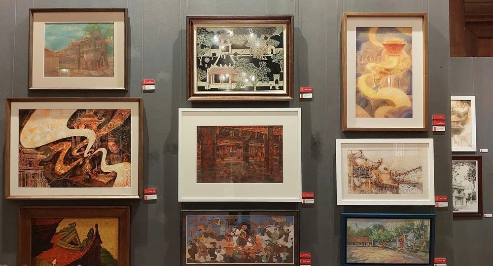 Các tác phẩm xuất sắc trưng bày trong triển lãm.