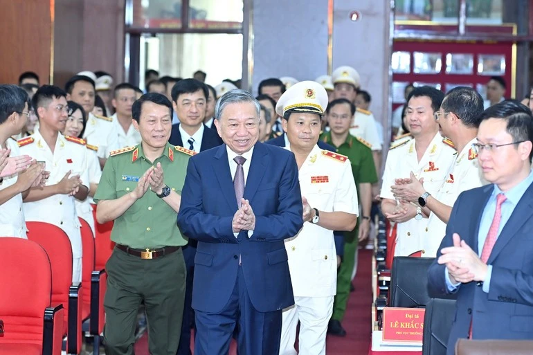 Tổng Bí thư Tô Lâm đến thăm, làm việc với Cục Cảnh sát hình sự (Bộ Công an).