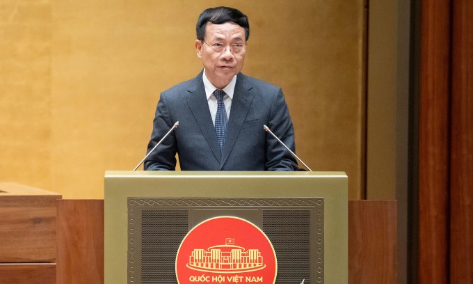 Bộ trưởng Khoa học và Công nghệ Nguyễn Mạnh Hùng.