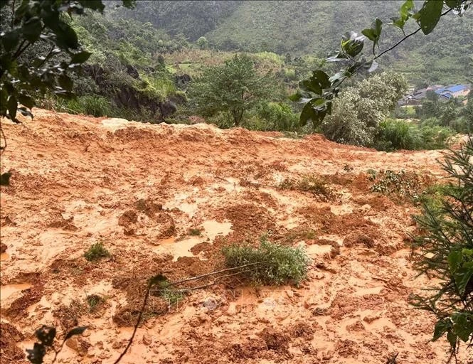 Hiện trường vụ sạt lở khiến 4 người mất tích.