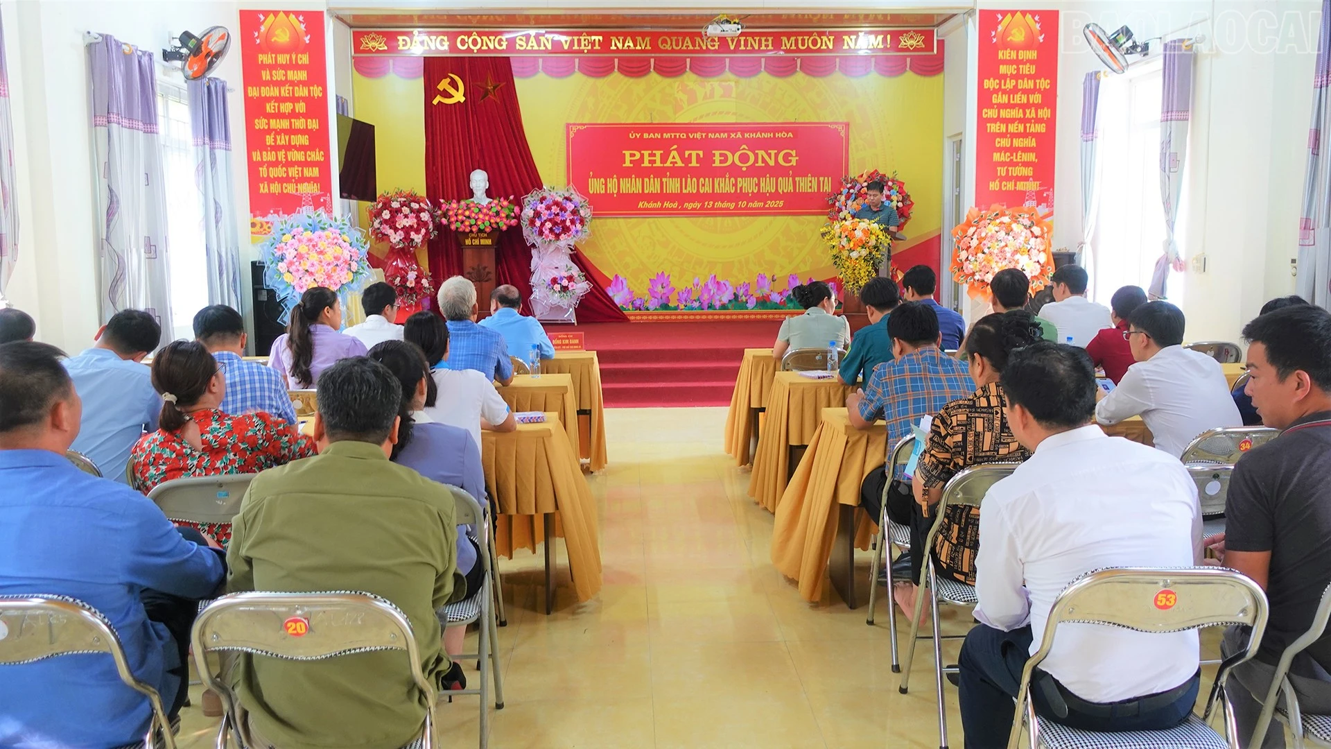 Quang cảnh lễ phát động.