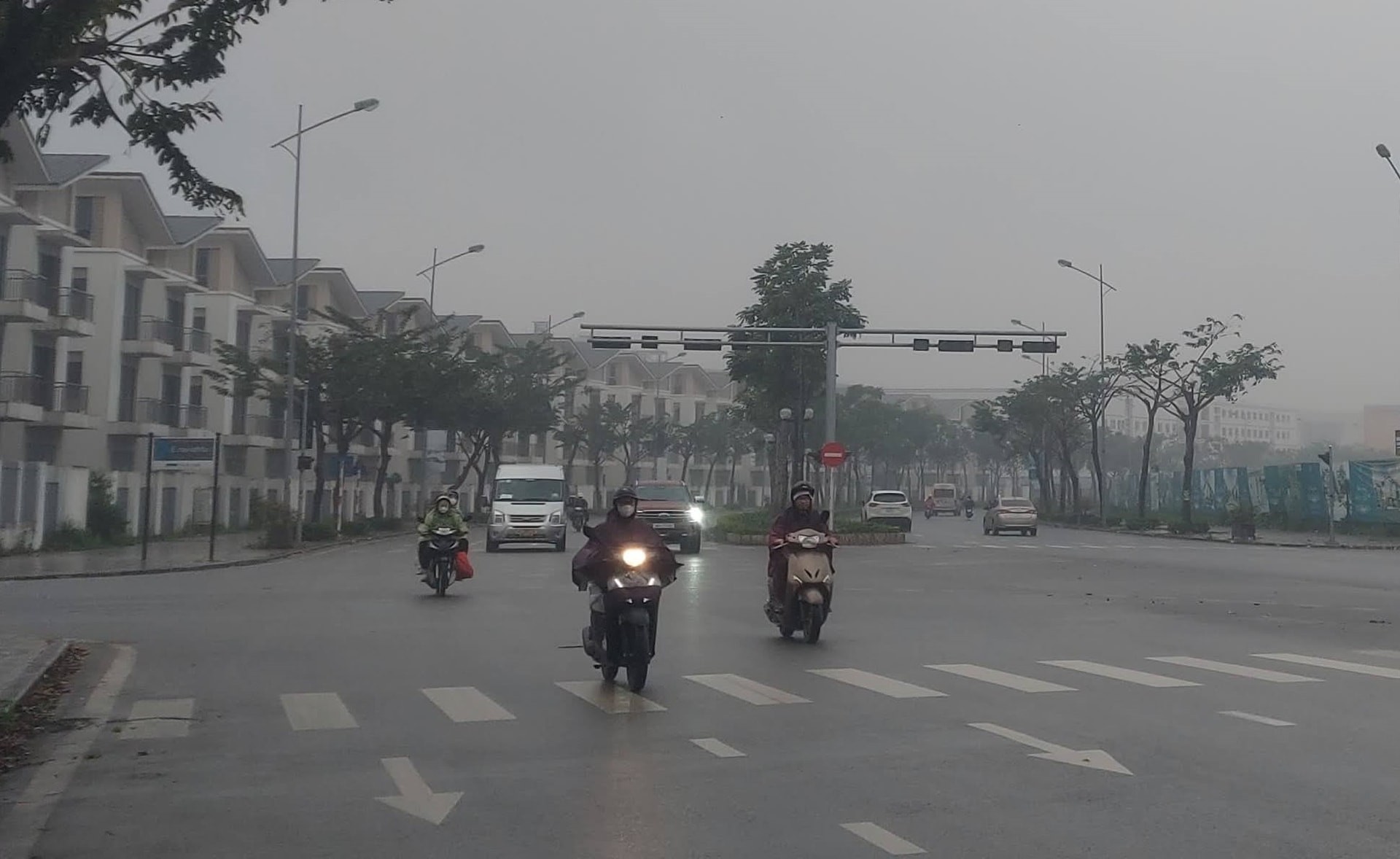 Hà Nội mưa nhỏ vài nơi, rét về đêm và sáng hai ngày cuối tuần.