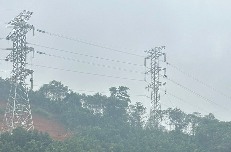 Việc đóng điện đóng điện thành công dự án đường dây 220kV đấu nối Nghĩa Lộ - Việt Trì có ý ngĩa thiết thực chào mừng Đại hội đại biểu toàn quốc lần thứ XIV của Đảng diễn ra từ 19-25/1/2026, tại Hà Nội.