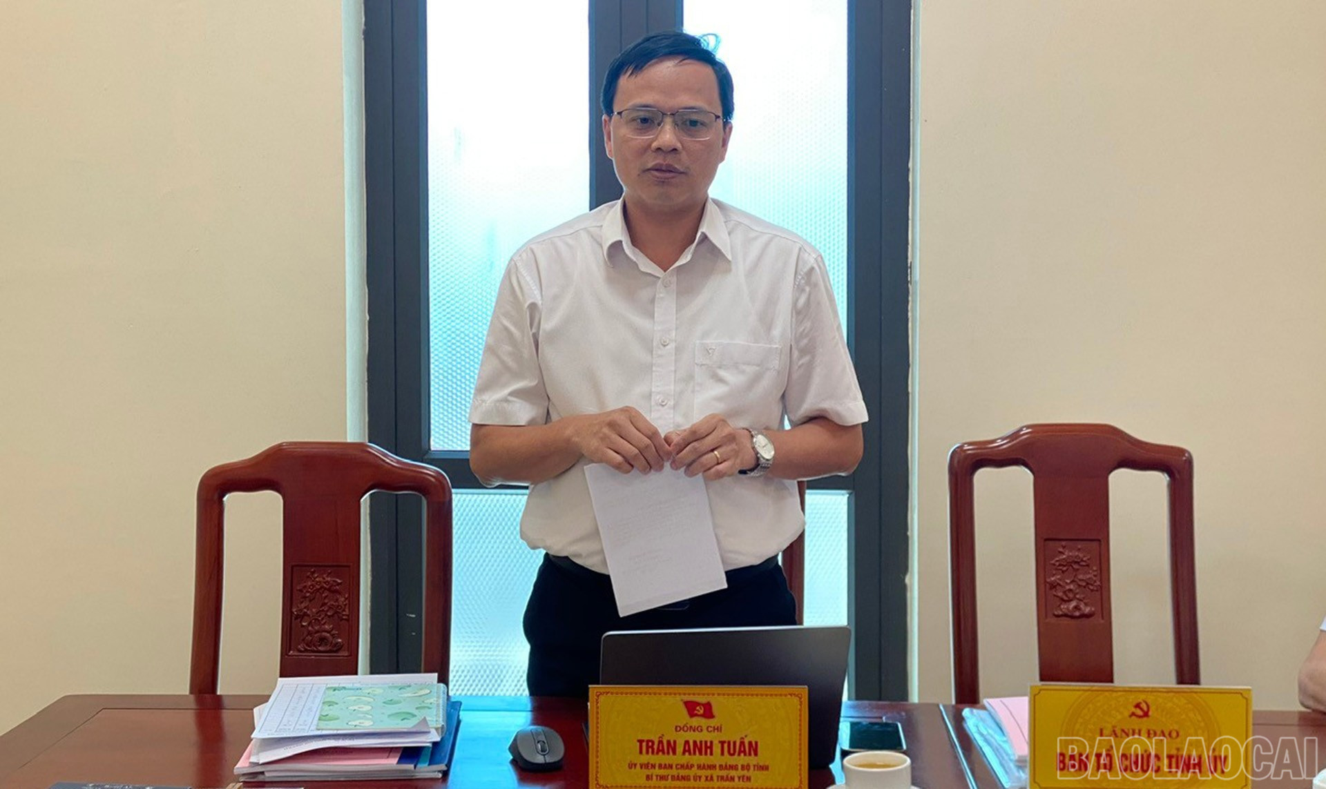 Các đại biểu tham gia góp ý vào Dự thảo văn kiện Đại hội Đảng bộ các xã. baolaocai-br_28-7-phatbieu.jpg