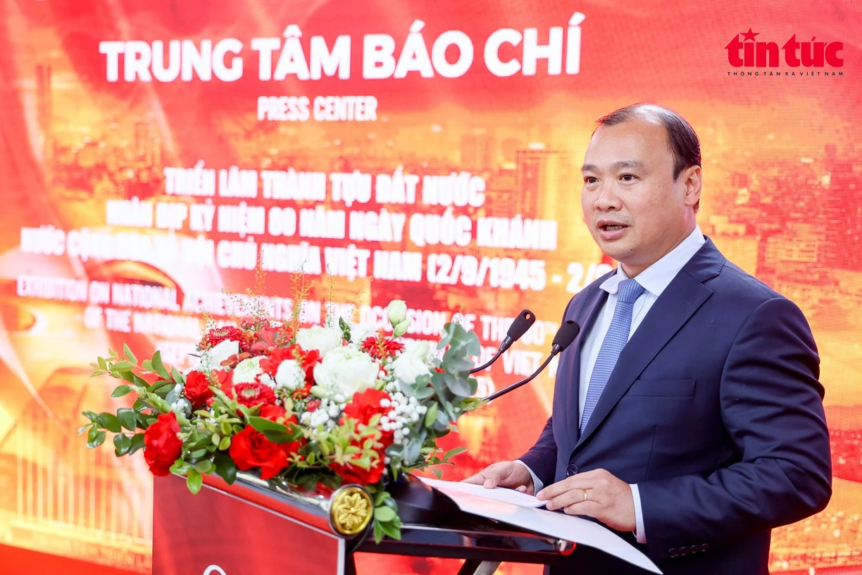 Thứ trưởng Thường trực Bộ Văn hoá, Thể thao và Du lịch Lê Hải Bình phát biểu tại chương trình.