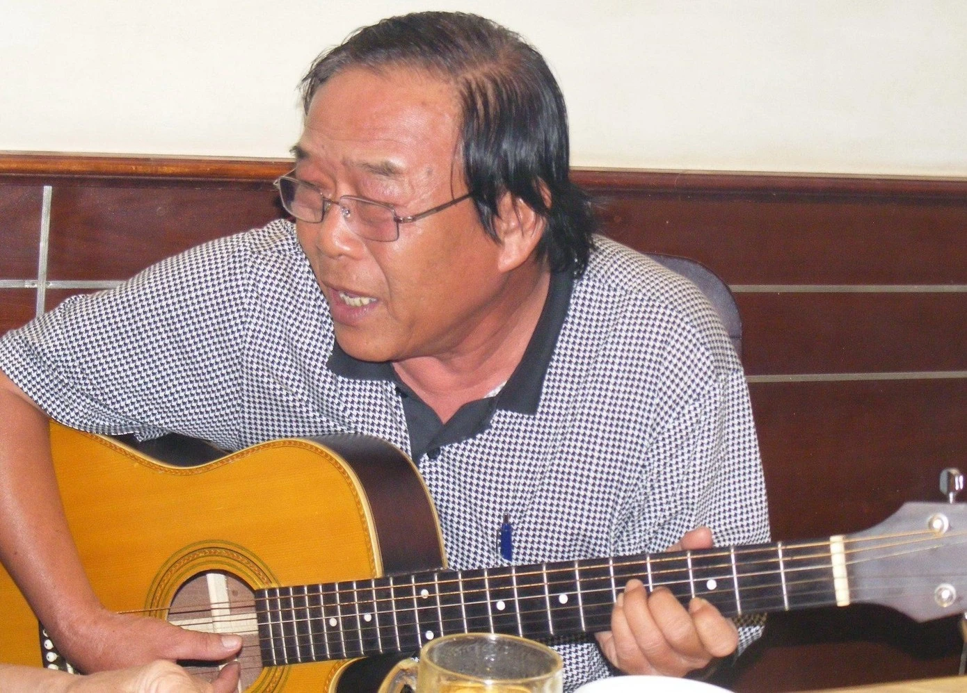 Nhạc sĩ sáng tác khoảng 100 ca khúc trong suốt sự nghiệp.