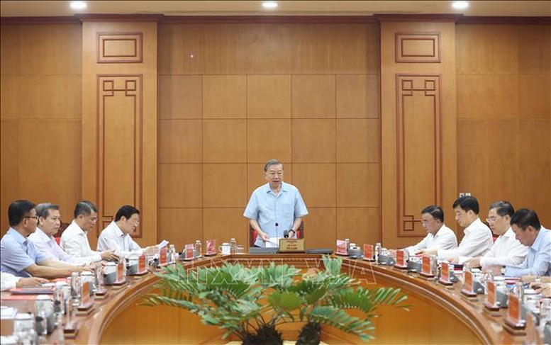 Thường trực Ban Chỉ đạo Trung ương về phòng, chống tham nhũng, lãng phí, tiêu cực tổ chức cuộc họp để thảo luận, cho ý kiến về: Kết quả chỉ đạo xử lý các vụ án, vụ việc tham nhũng, lãng phí, tiêu cực từ sau phiên họp thứ 28 đến nay; kết quả rà soát, xử lý, thanh tra các công trình, dự án chậm tiến độ, tồn đọng kéo dài, nguy cơ gây thất thoát, lãng phí. Thường trực Ban Chỉ đạo Trung ương về phòng, chống tham nhũng, lãng phí, tiêu cực tổ chức cuộc họp để thảo luận, cho ý kiến về: Kết quả chỉ đạo xử lý các vụ án, vụ việc tham nhũng, lãng phí, tiêu cực từ sau phiên họp thứ 28 đến nay; kết quả rà soát, xử lý, thanh tra các công trình, dự án chậm tiến độ, tồn đọng kéo dài, nguy cơ gây thất thoát, lãng phí.