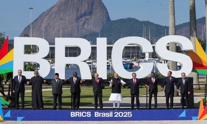 Lãnh đạo đại diện các nước BRICS tại Rio de Janeiro, Brazil, ngày 6/7. Lãnh đạo đại diện các nước BRICS tại Rio de Janeiro, Brazil, ngày 6/7.