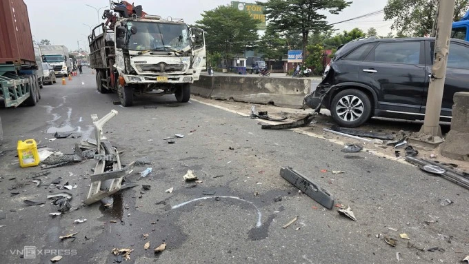 Xe tải gây tai nạn. Ảnh: Phước Tuấn
