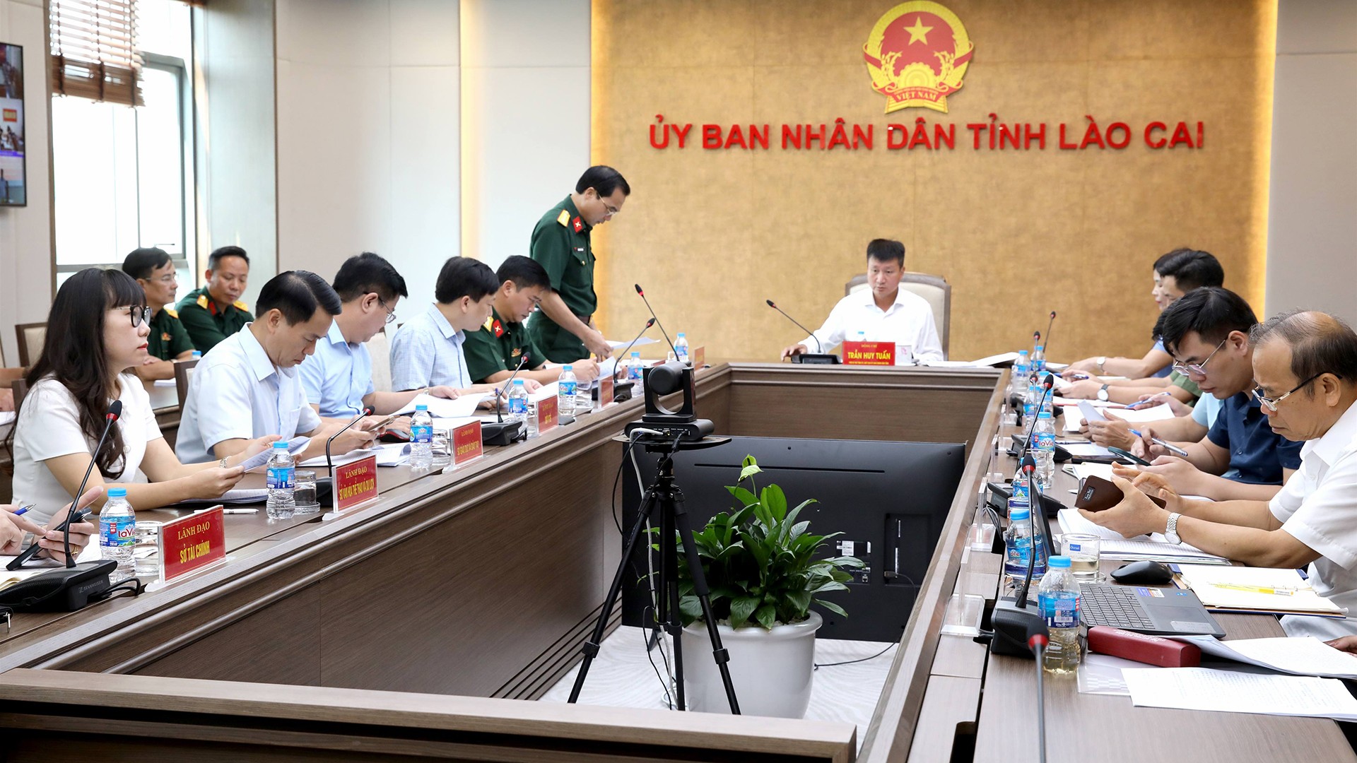Quang cảnh hội nghị. 17-9-chutich1.jpg