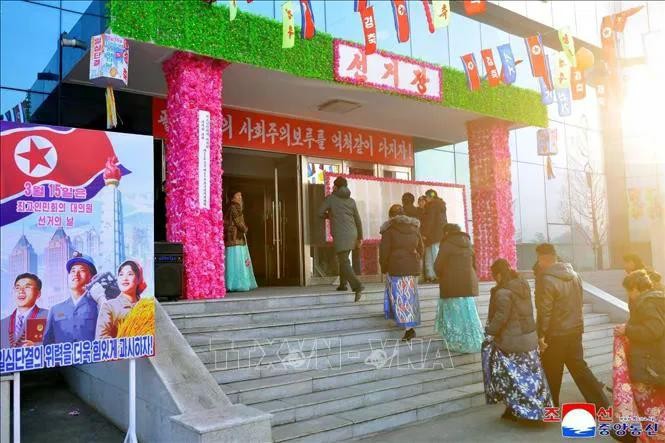 Cử tri bỏ phiếu tại một điểm bầu cử ở Triều Tiên, ngày 15/3/2026.