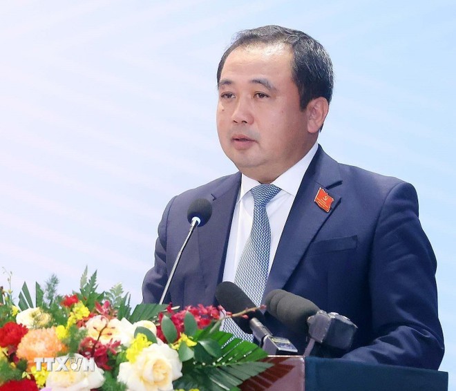 Ông Trần Đức Thắng, Quyền Bộ trưởng Bộ Nông nghiệp và Môi trường được Quốc hội phê chuẩn làm Bộ trưởng Bộ Nông nghiệp và Môi trường. Ông Trần Đức Thắng, Quyền Bộ trưởng Bộ Nông nghiệp và Môi trường được Quốc hội phê chuẩn làm Bộ trưởng Bộ Nông nghiệp và Môi trường.