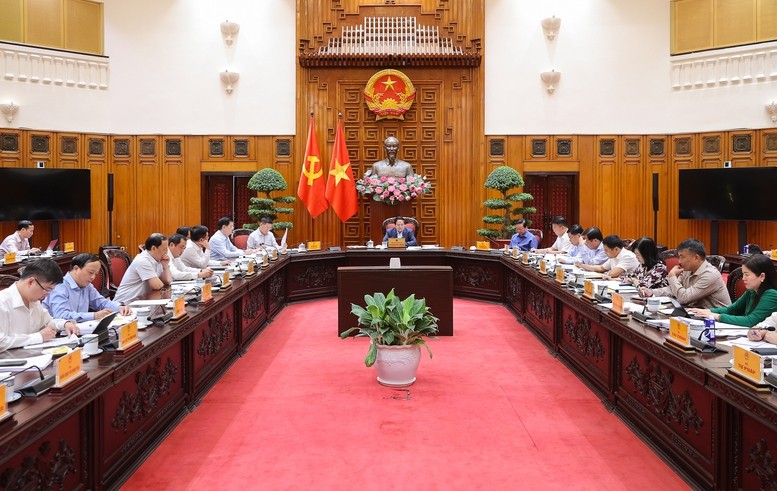 Thường trực Chính phủ cho ý kiến vào các báo cáo, tờ trình về tình hình kinh tế - xã hội; phân bổ, giải ngân vốn đầu tư công.