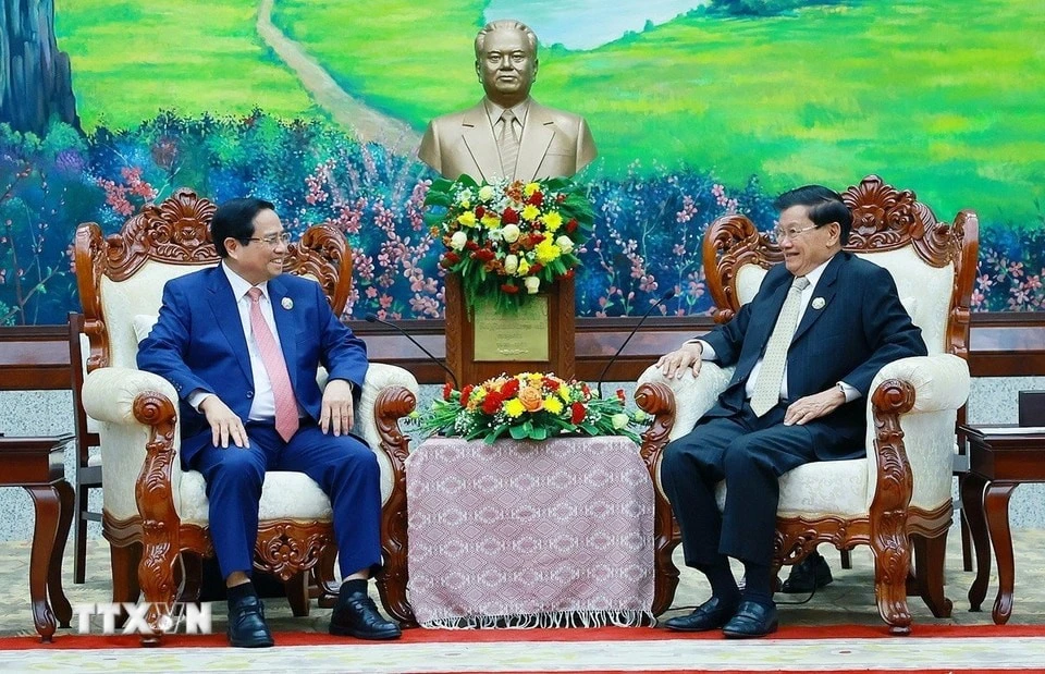 Thủ tướng Phạm Minh Chính hội kiến Tổng Bí thư, Chủ tịch nước Lào Thongloun Sisoulith.