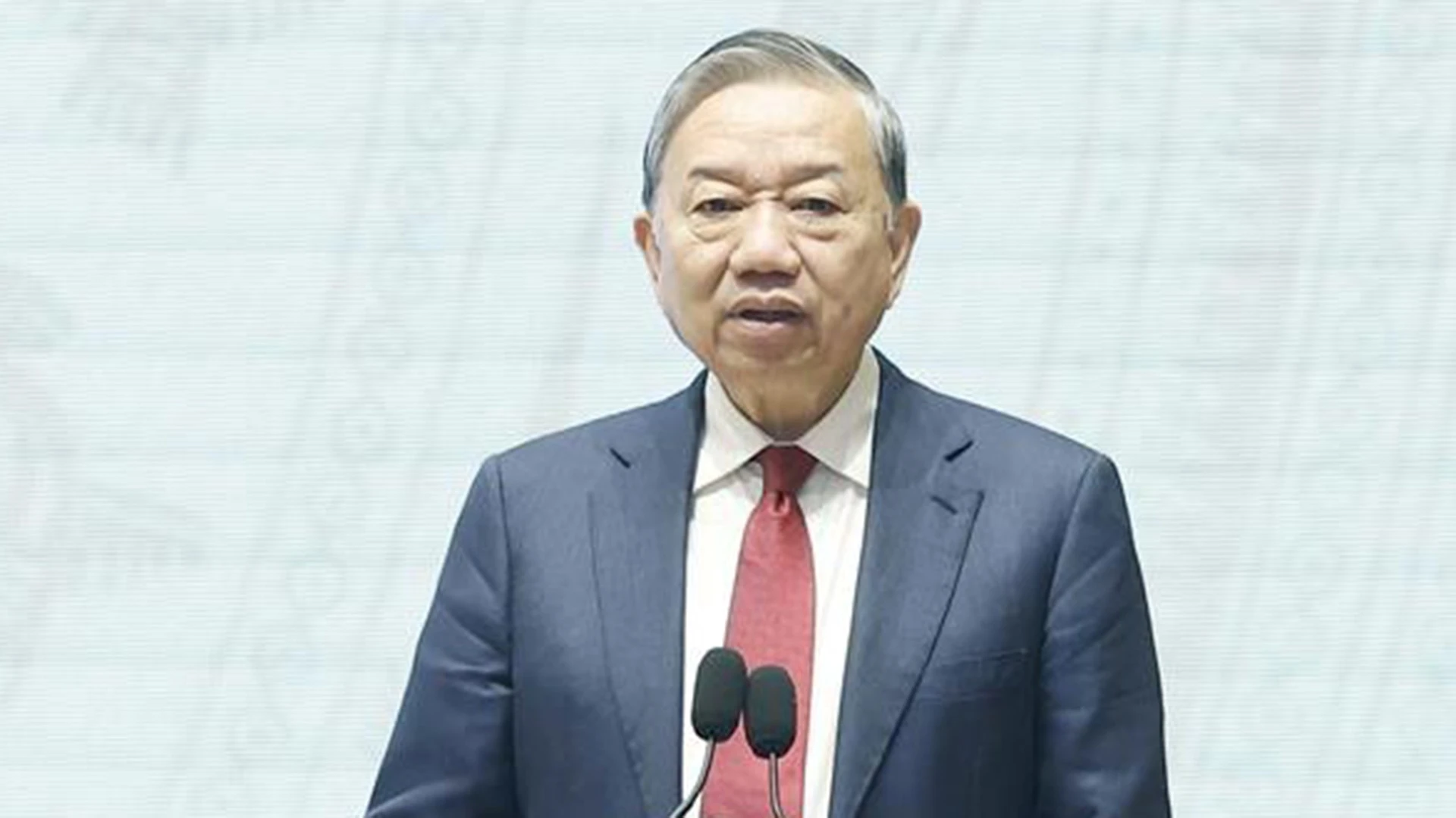 8-1-tong-bi-thu-8126.jpg