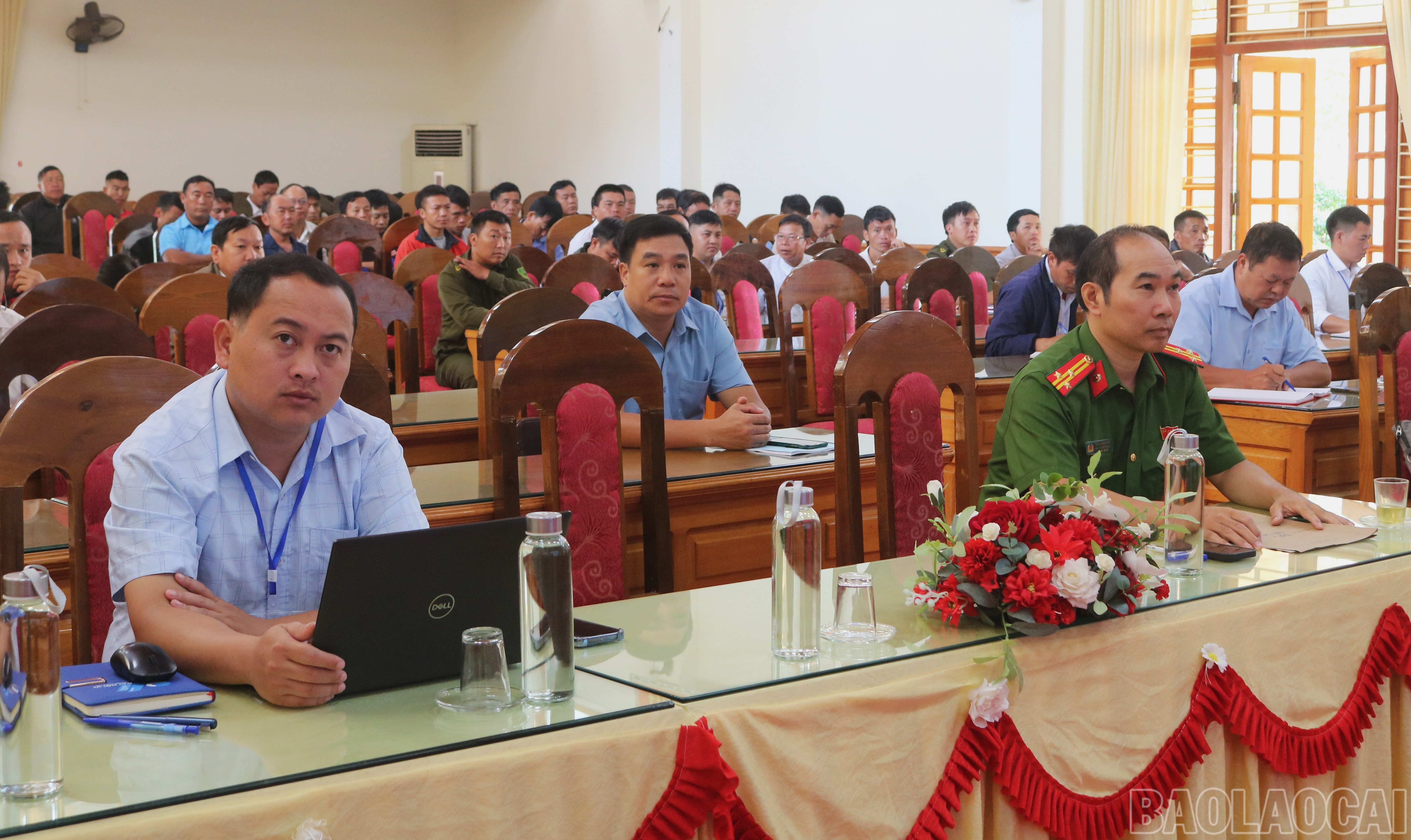 Các đại biểu dự lớp tập huấn. baolaocai-br_a-2.jpg