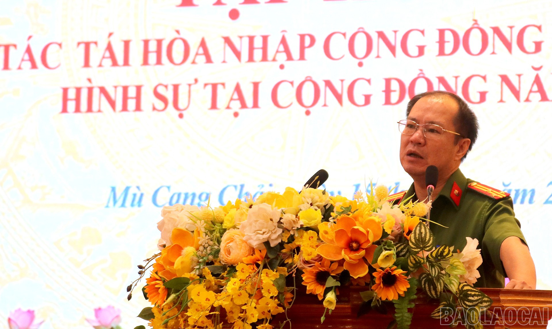 Đại diện Thi hành án Cục 11 Bộ Công an đã truyền đạt các chuyên đề cho học viên. baolaocai-br_a-5.jpg
