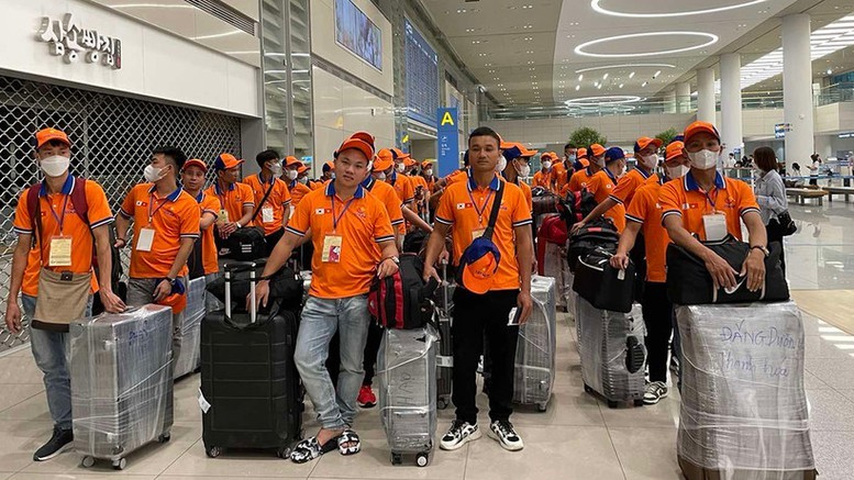 Quy định mới về việc đưa người lao động đi làm việc ở nước ngoài theo hợp đồng.