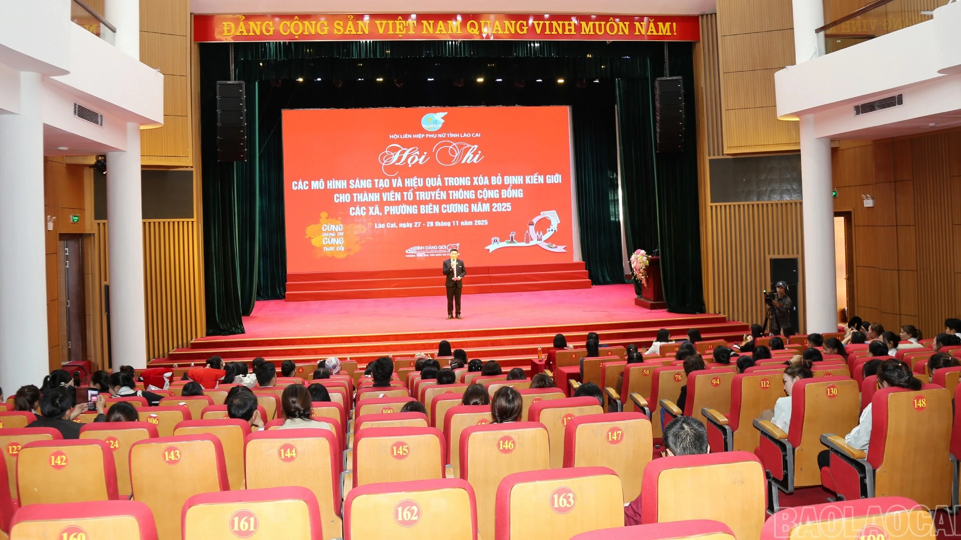 23-12-hoithi.jpg