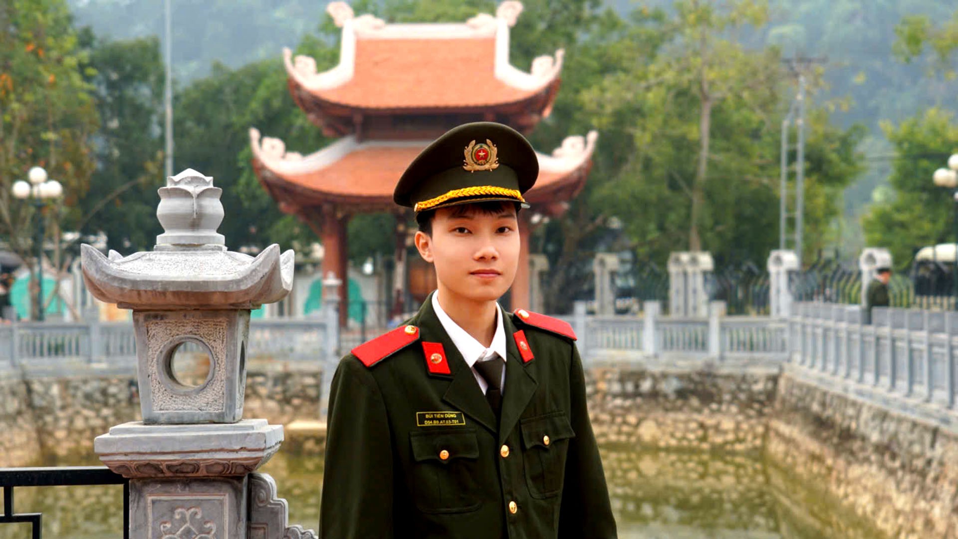 Học viên Bùi Tiến Dũng, năm 4, ngành An toàn thông tin, Học viện An ninh nhân dân. 31-8-canh-sat6.jpg