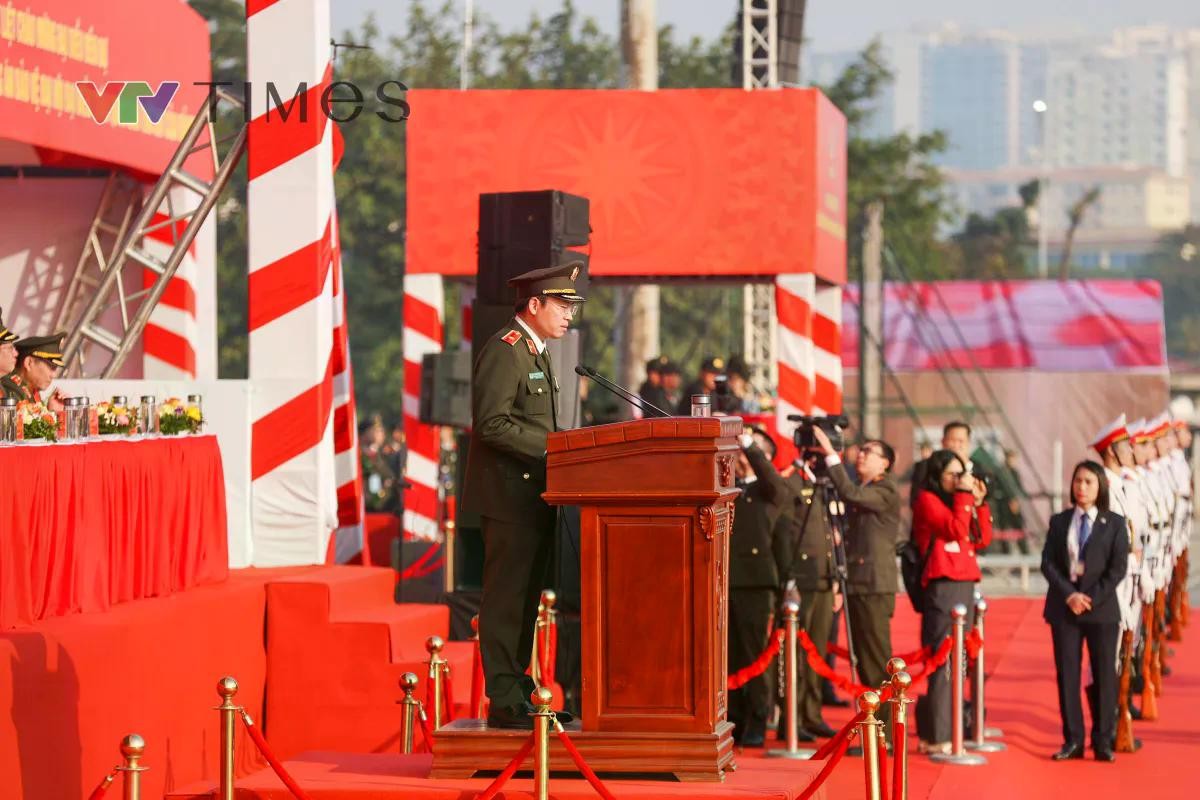 Thiếu tướng Nguyễn Quốc Toản, Chánh Văn phòng, Người phát ngôn Bộ Công an phát biểu tại buổi lễ.