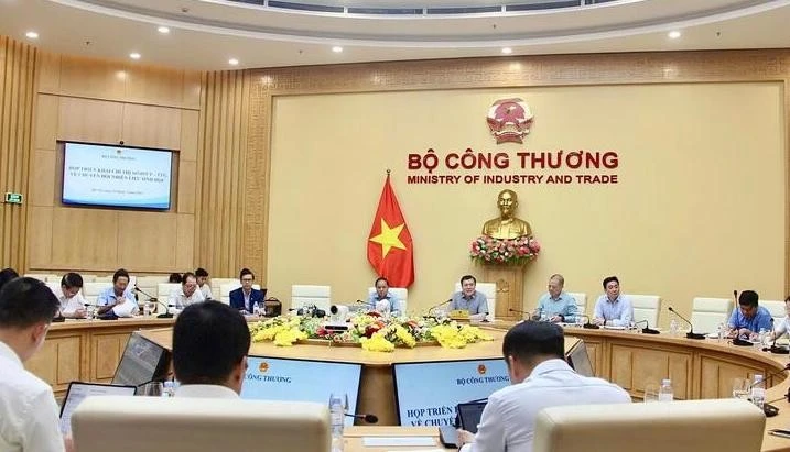 Quang cảnh cuộc họp.