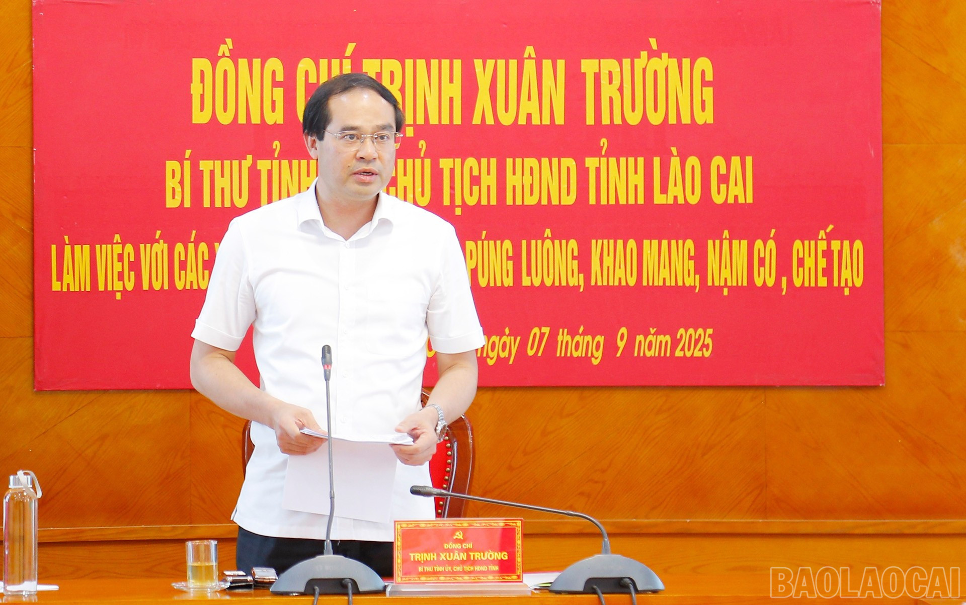 Đồng chí Trịnh Xuân Trường - Bí thư Tỉnh ủy, Chủ tịch HĐND tỉnh phát biểu kết luận buổi làm việc. baolaocai-br_7-9-bithu.jpg