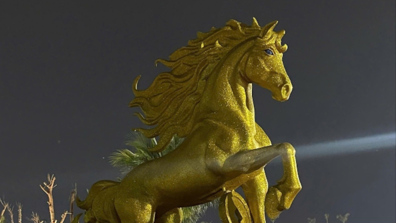 Cận cảnh hơn 20 linh vật ngựa khắp cả nước ảnh 26