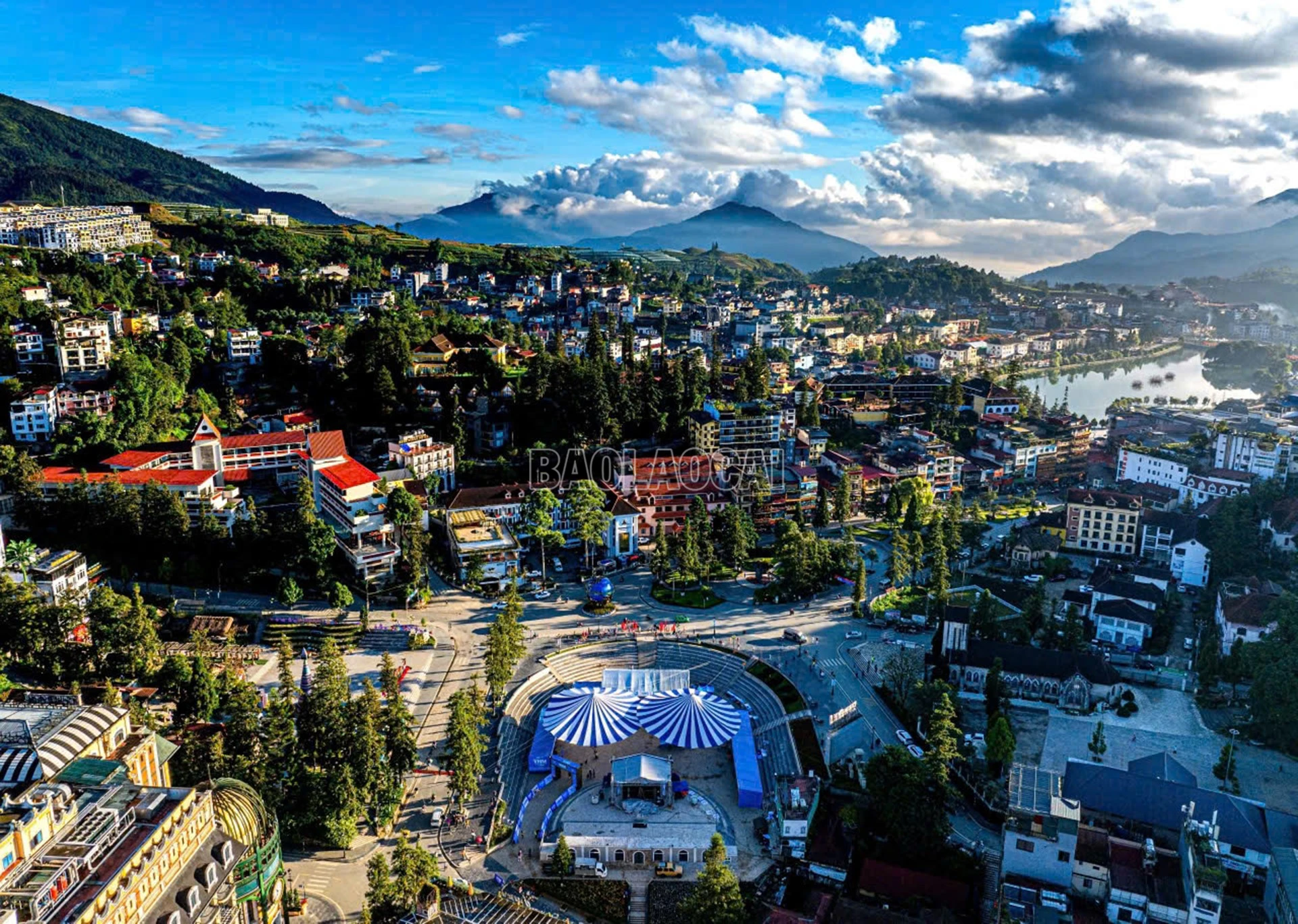 Toàn cảnh Hội chợ đường đua cũng là nơi diễn ra l bế mạc của giải VMM năm 2025.