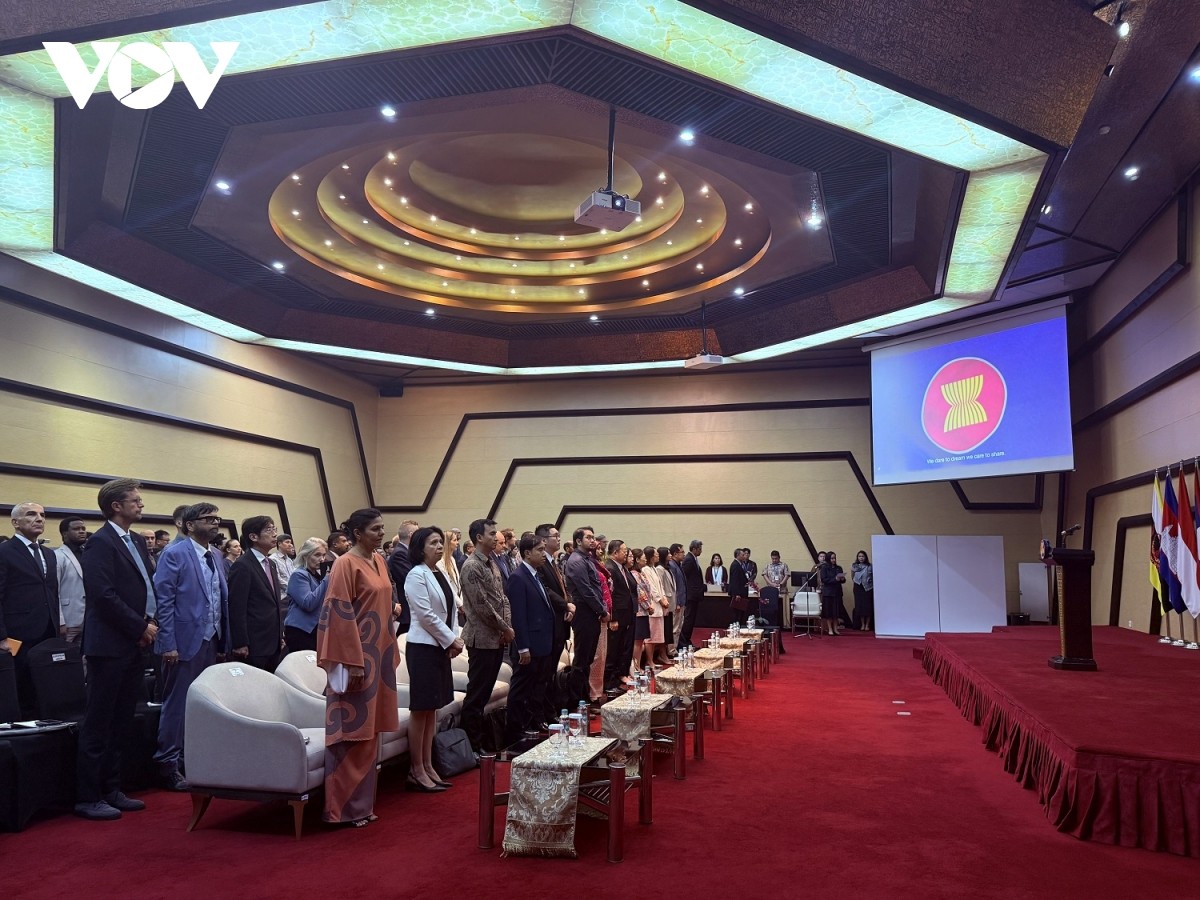 Tổng thư ký ASEAN thông báo kết quả Hội nghị Bộ trưởng Ngoại giao ASEAN 58 và các hội nghị liên quan. Tổng thư ký ASEAN thông báo kết quả Hội nghị Bộ trưởng Ngoại giao ASEAN 58 và các hội nghị liên quan.