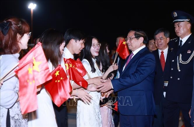 Lễ đón Thủ tướng Phạm Minh Chính đến Thiên Tân, bắt đầu chuyến tham dự Hội nghị Thượng đỉnh Tổ chức Hợp tác Thượng Hải (SCO) 2025. Lễ đón Thủ tướng Phạm Minh Chính đến Thiên Tân, bắt đầu chuyến tham dự Hội nghị Thượng đỉnh Tổ chức Hợp tác Thượng Hải (SCO) 2025.