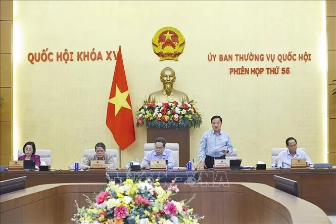 Phó Chủ tịch Quốc hội Nguyễn Khắc Định phát biểu.