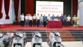 Trao tặng xe máy hỗ trợ 12 xã phía Bắc tỉnh Lào Cai