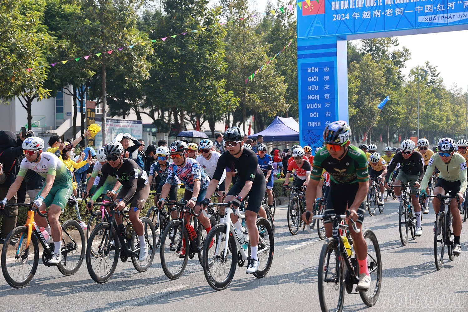 Giải đua xe đạp quốc tế “Một đường đua - hai quốc gia” Lào Cai, Việt Nam - Hồng Hà, Trung Quốc luôn để lại ấn tượng mỗi lần tổ chức. image-2.jpg