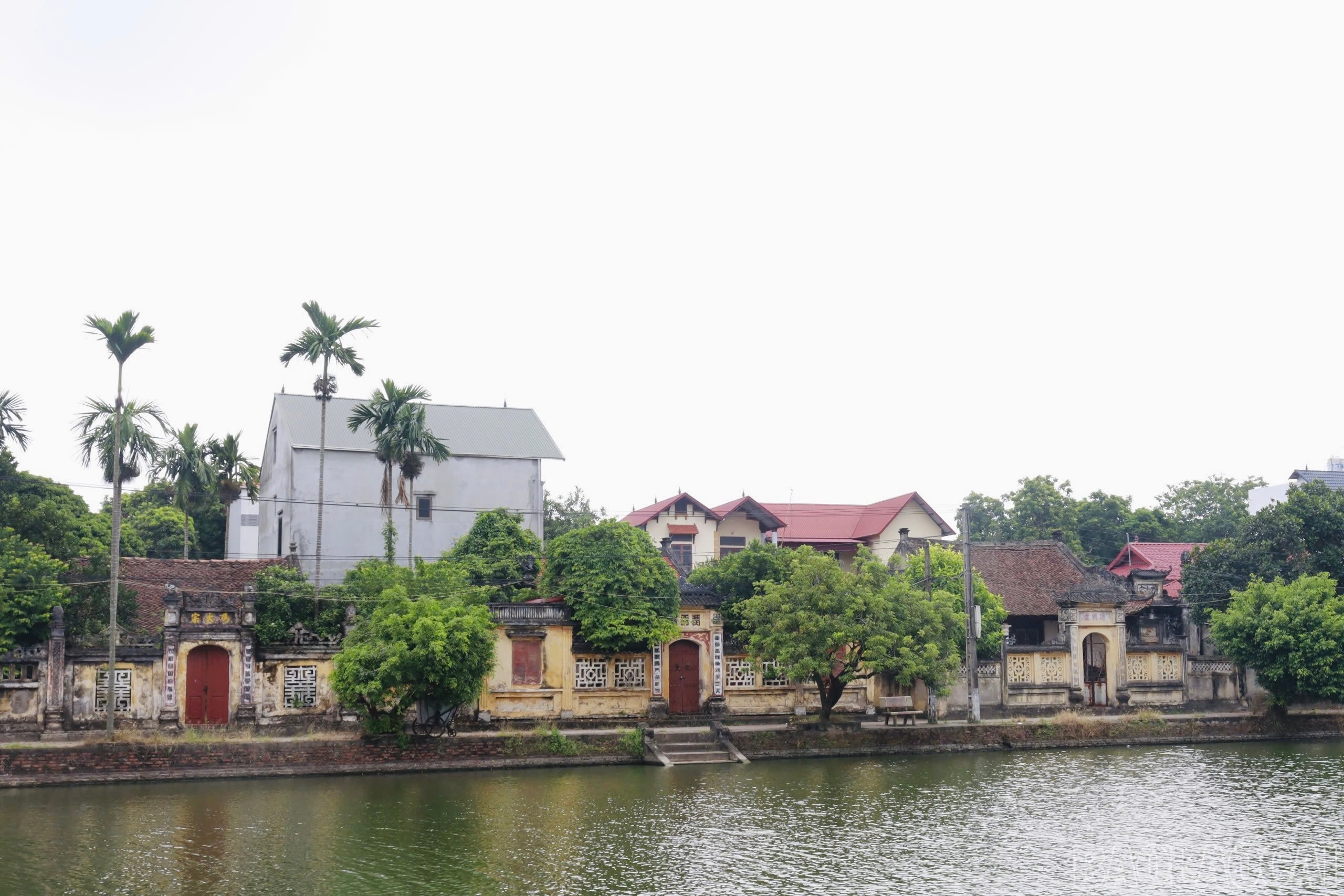 Làng Nôm còn nhiều ngôi nhà cổ được lưu giữ. baolaocai-br_img-4541.jpg