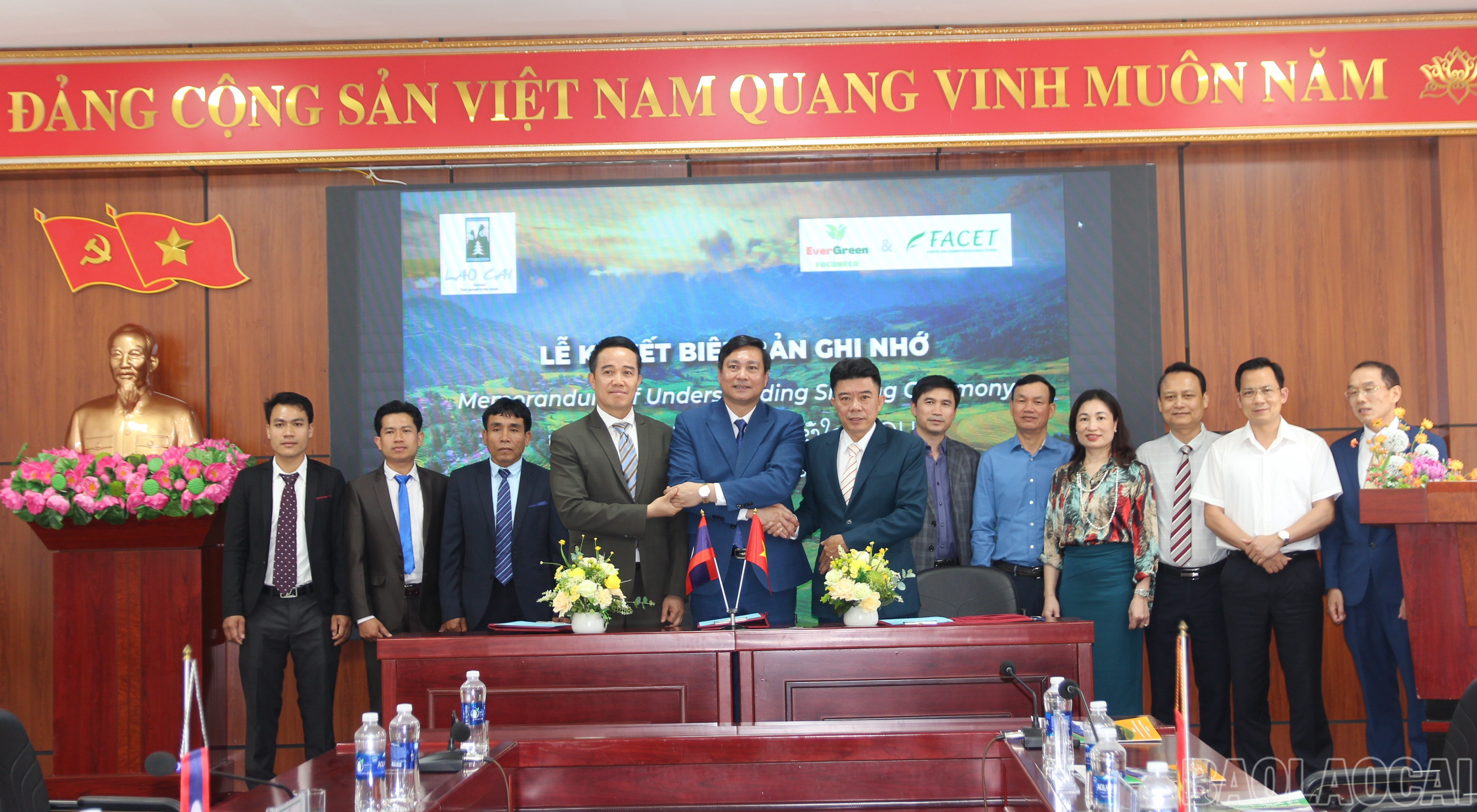 Các đơn vị ký kết hợp tác. baolaocai-br_6.jpg