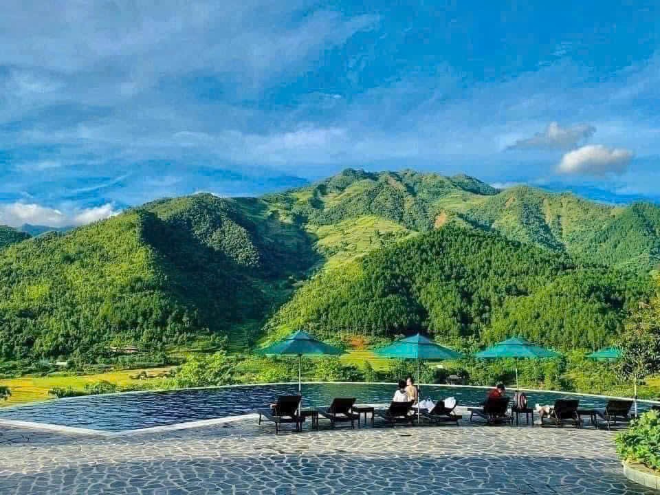 Nhiều sản phẩm du lịch, cơ sở lưu trú hiện đại, sang trọng đi vào hoạt động. z7023712308910-b7e56408c5506afcd21c589285368d48.jpg