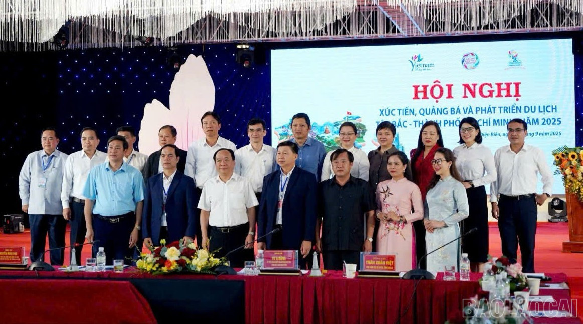 Những năm qua các hoạt động xúc tiến, quảng bá du lịch giữa các tỉnh Tây Bắc mở rộng và TP Hồ Chí Minh luôn được triển khai. baolaocai-br_ok.jpg