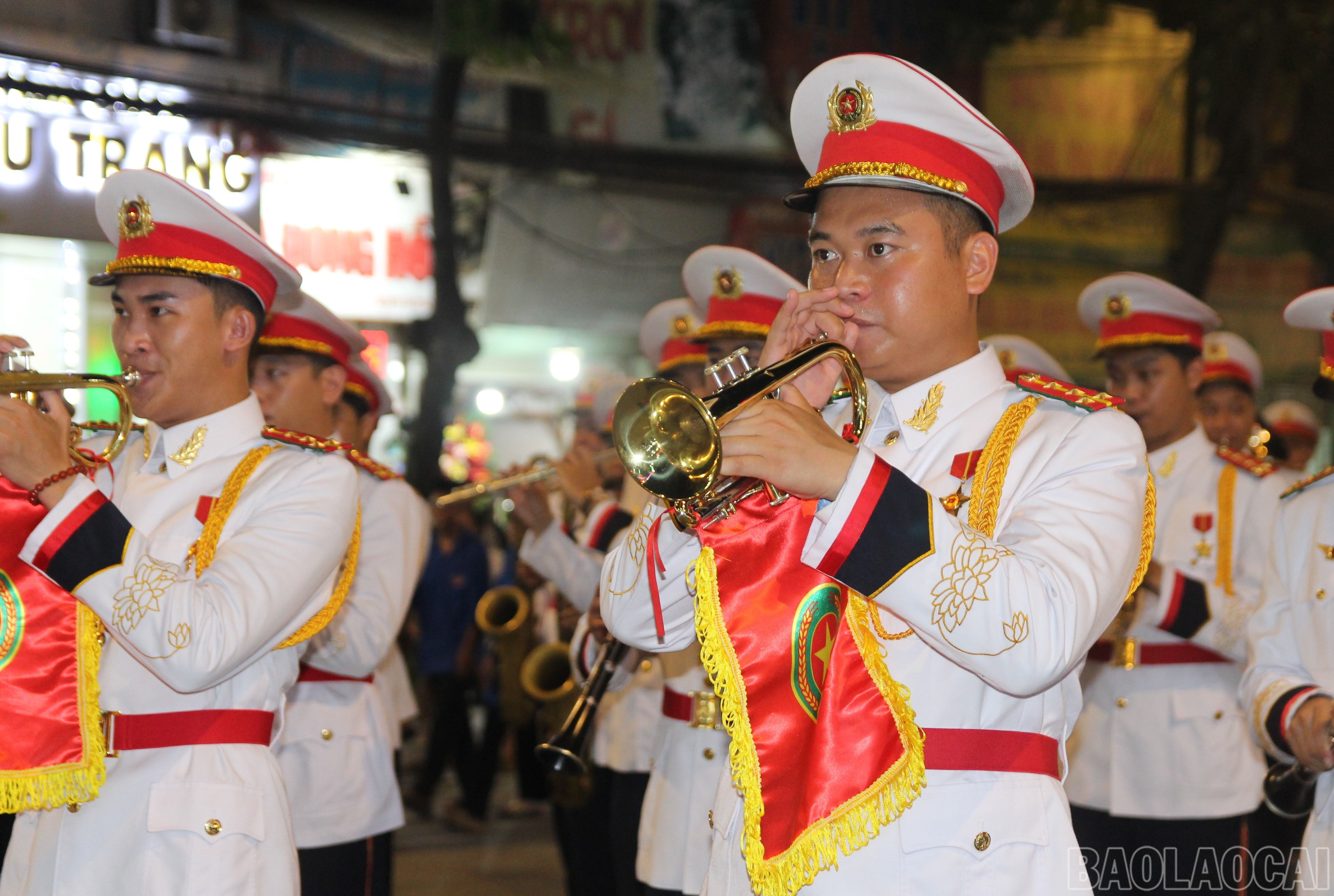 Hùng tráng lễ diễu hành biểu dương lực lượng Công an Nhân dân ảnh 3 baolaocai-br_3.jpg