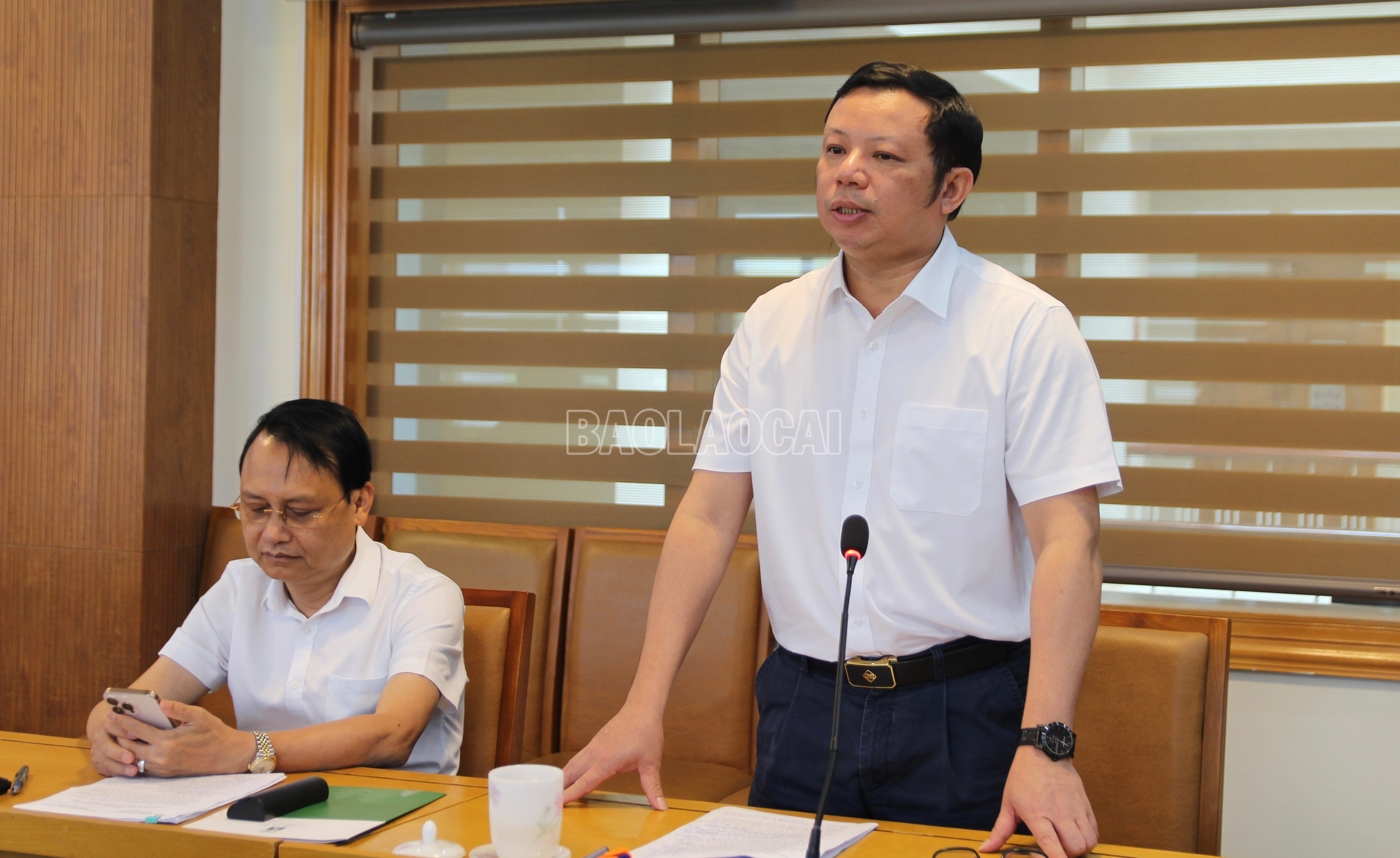 Các đại biểu tham gia thảo luận. baolaocai-c_img-1421.jpg