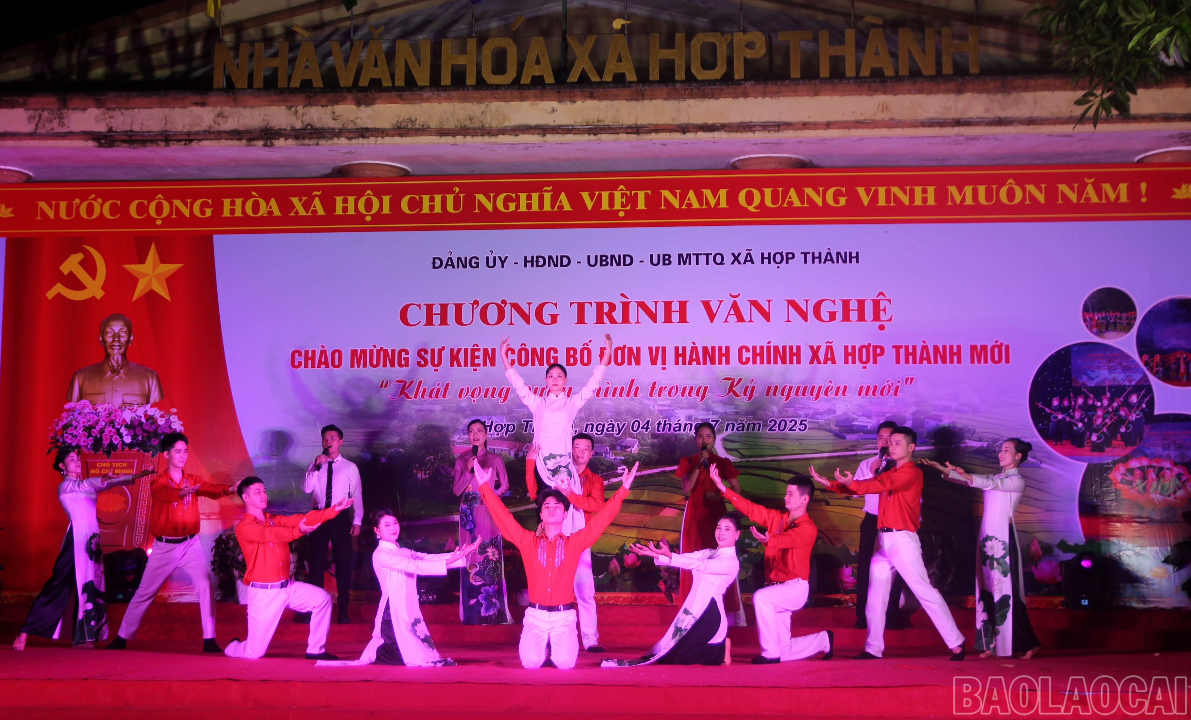 .. và ngợi ra quê hương, đất nước. baolaocai-br_3.jpg