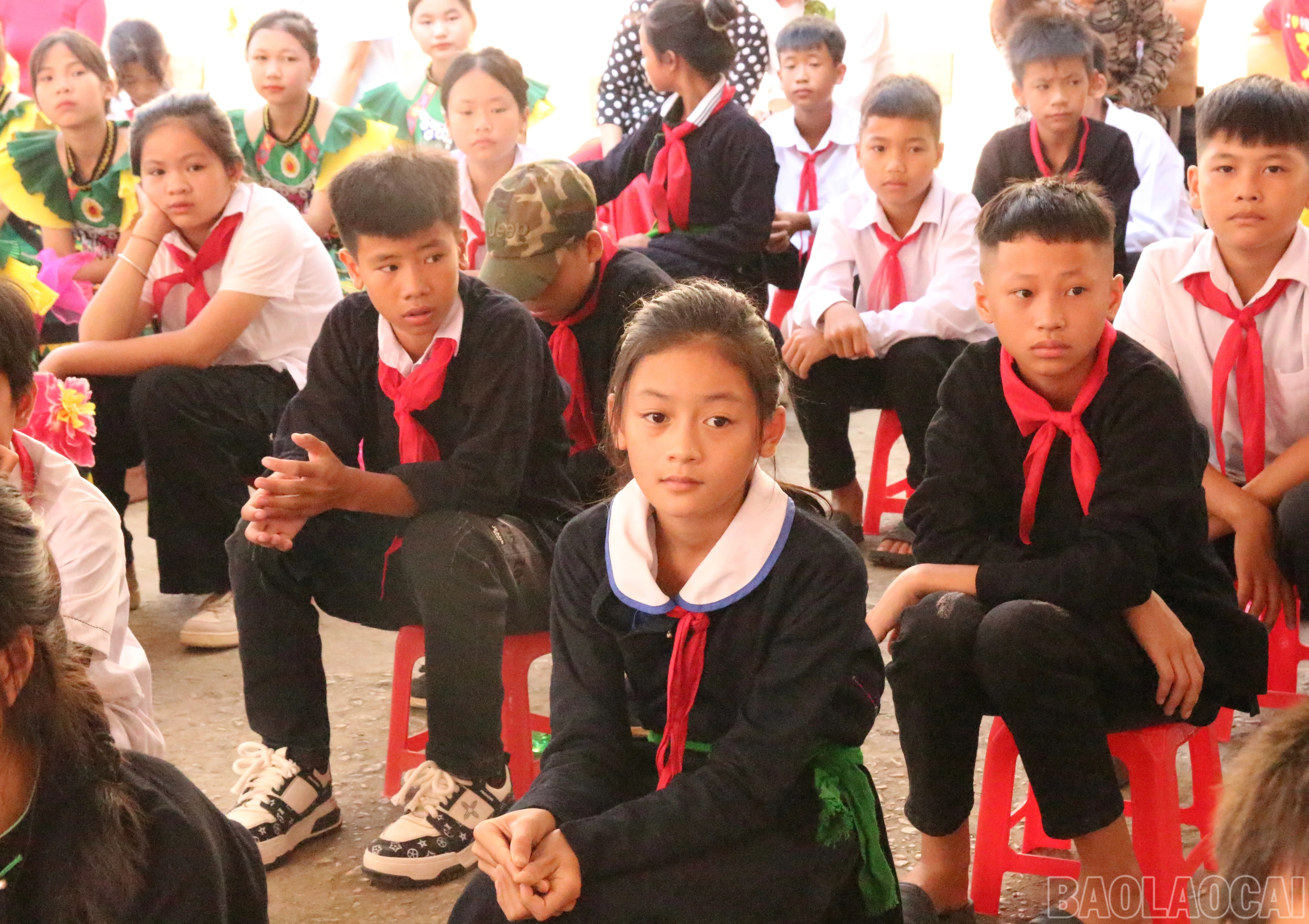 Các em học sinh trong ngày khai giảng.